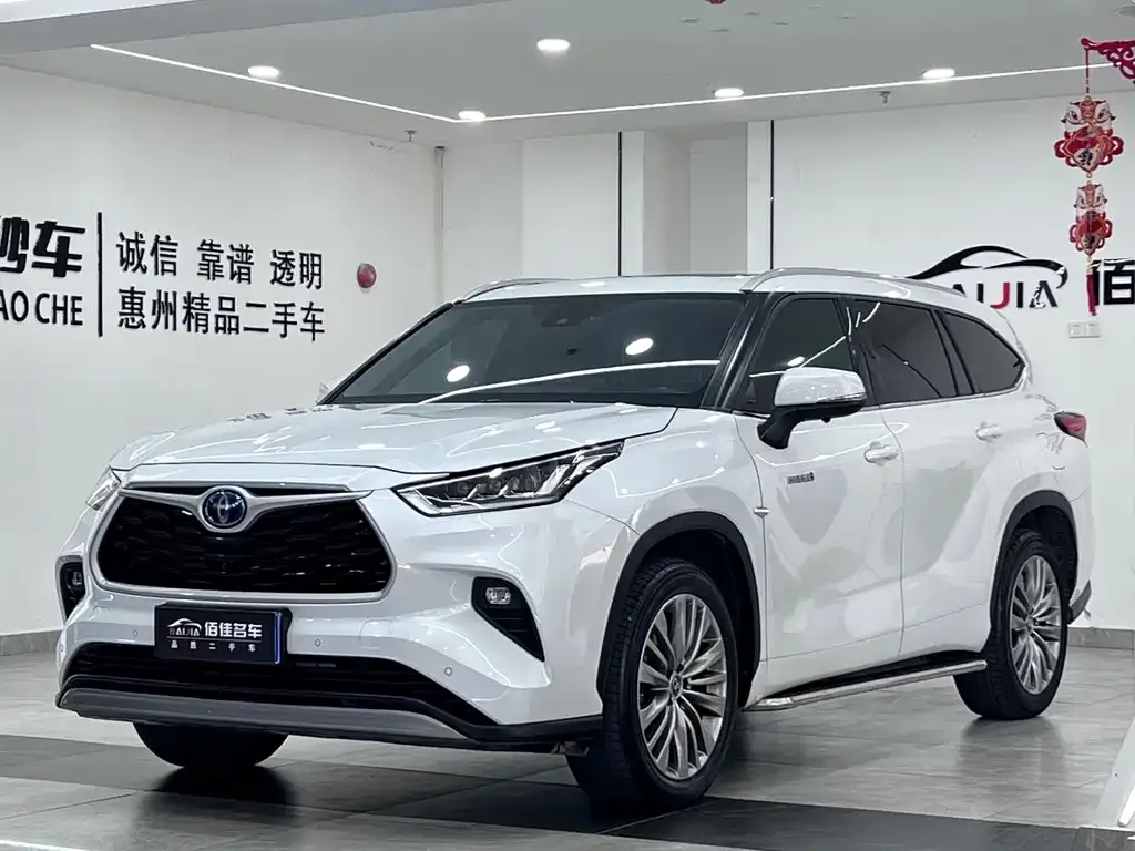 2022 Toyota Highlander Hybrid 2.5L 4WD Premium 7