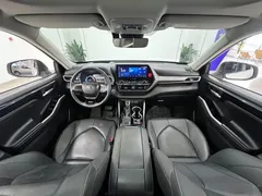 2022 Toyota Highlander Hybrid 2.5L 4WD Premium 7, белый — фото 20
