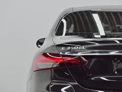 2022 Mercedes-Benz E-Class E 350 e L, чёрный — фото 41