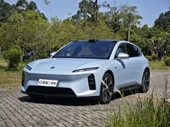 2025 Nio ET5T 75kWh Touring — фото 1