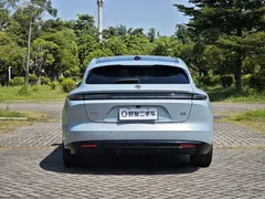 2025 Nio ET5T 75kWh Touring — фото 6
