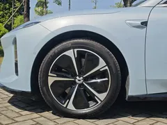 2025 Nio ET5T 75kWh Touring — фото 10