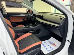 2022 Changan Eado PLUS 1.4T GDI DCT Premium, белый — фото 6