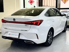 2022 Changan Eado PLUS 1.4T GDI DCT Premium, белый — фото 10