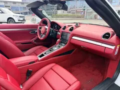 2020 Porsche 718 Boxster 2.0T, белый — фото 19