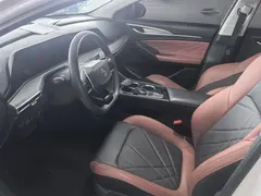 2023 Changan Eado PLUS 1.4T GDI DCT Premium, белый — фото 4