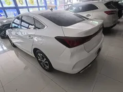 2023 Changan Eado PLUS 1.4T GDI DCT Premium, белый — фото 11