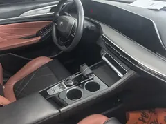 2023 Changan Eado PLUS 1.4T GDI DCT Premium, белый — фото 13