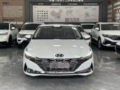 2022 Hyundai Elantra 1.5L CVT LUX Premium, белый — фото 2