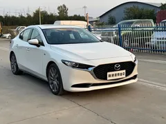2022 Mazda 3 2.0L AT, белый — фото 3