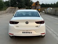 2022 Mazda 3 2.0L AT, белый — фото 11
