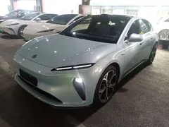 2024 Nio ET5 75kWh EV, синий — фото 1