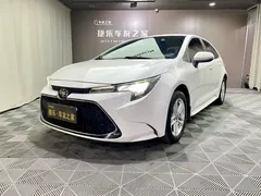 2021 Toyota Levin 185T CVT Luxury, белый — фото 1
