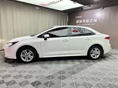 2021 Toyota Levin 185T CVT Luxury, белый — фото 4