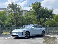 2025 Nio ET5 75kWh, синий — фото 1