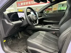 2025 BYD Seal 510 Standard — фото 4