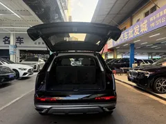 2023 Audi Q7 55 TFSI quattro S line, чёрный — фото 23