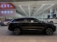2023 Audi Q7 55 TFSI quattro S line, чёрный — фото 27