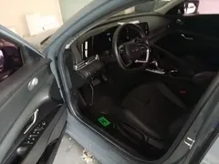 2021 Hyundai Elantra 1.5L CVT GLX Elite — фото 13
