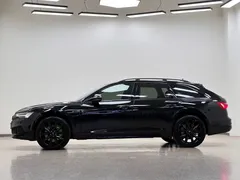 2021 Audi A6 allroad quattro 55 TFSI exclusive, чёрный — фото 10