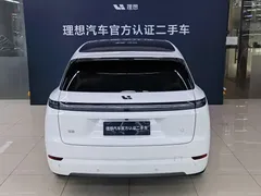 2025 Li Auto L7 Ultra, белый — фото 9