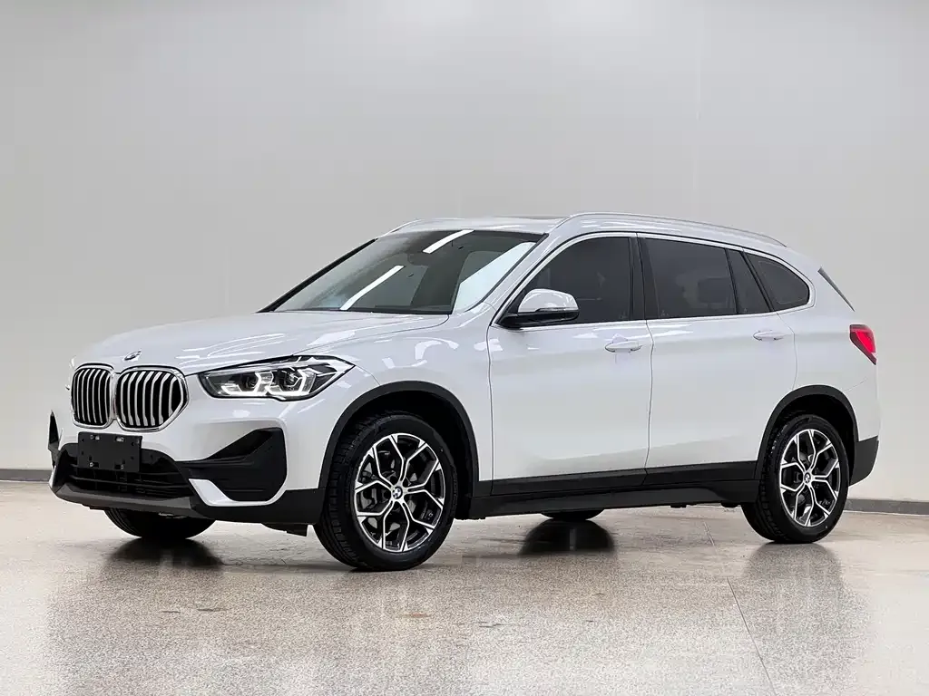 2022 BMW X1