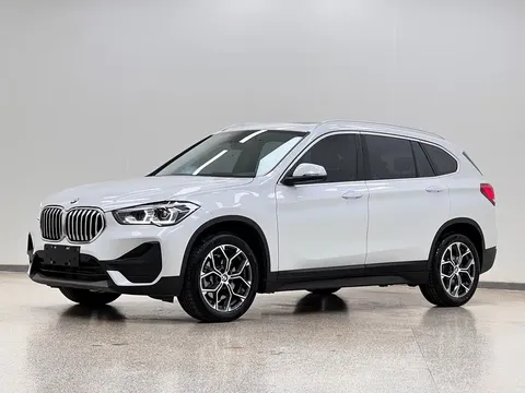 2022 BMW X1