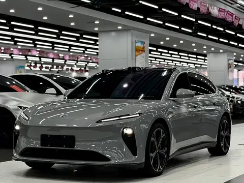 2024 Nio ET5T 75kWh Touring