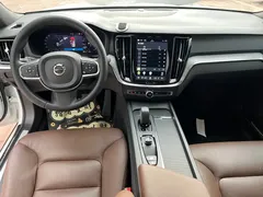 2023 Volvo S60 B4 Luxury, белый — фото 17