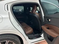2023 Volvo S60 B4 Luxury, белый — фото 26