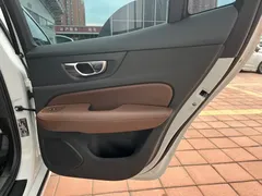 2023 Volvo S60 B4 Luxury, белый — фото 28