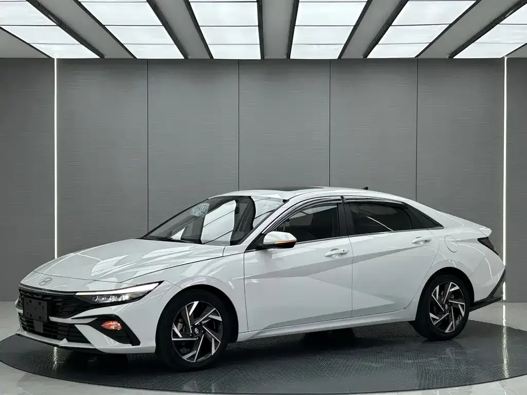 2023 Hyundai Elantra 1.5L CVT TOP Flagship