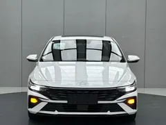 2023 Hyundai Elantra 1.5L CVT TOP Flagship, белый — фото 2