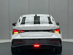 2023 Hyundai Elantra 1.5L CVT TOP Flagship, белый — фото 4