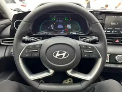 2023 Hyundai Elantra 1.5L CVT TOP Flagship, белый — фото 12