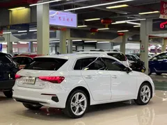 2022 Audi A3 Sportback 35 TFSI, белый — фото 2