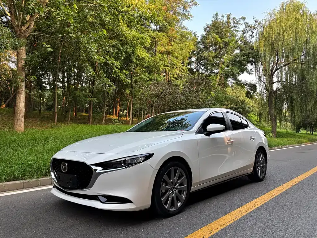 2022 Mazda 3 2.0L AT Quality
