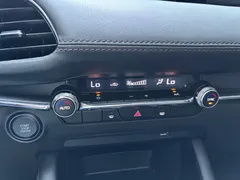 2022 Mazda 3 2.0L AT Quality, белый — фото 15