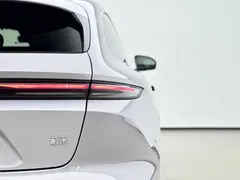 2025 Nio ET5T 100kWh Touring — фото 15