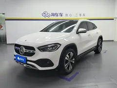 2020 Mercedes-Benz GLA 200, белый — фото 1