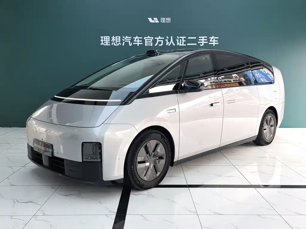 2024 Li Auto MEGA Ultra
