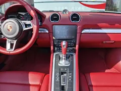 2022 Porsche 718 Boxster 2.0T — фото 9