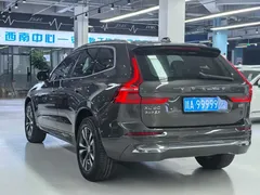 2023 Volvo XC60 4WD Luxury — фото 10