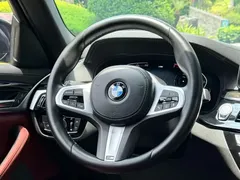 2022 BMW 5 Series 5 525Li M, чёрный — фото 7