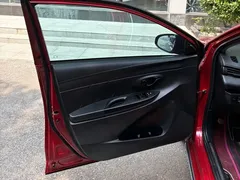 2022 Toyota Yaris L Zhixuan X 1.5L CVT PLUS — фото 7