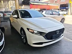 2021 Mazda 3 2.0L AT, белый — фото 4