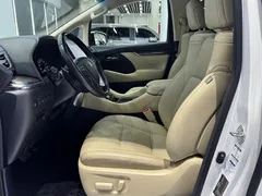 2021 Toyota Vellfire Hybrid 2.5L HV Premium, белый — фото 10