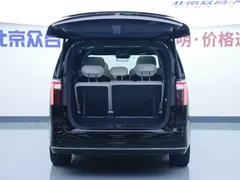 2024 Zeekr 009 7-seat 4WD 108kWh, чёрный — фото 29