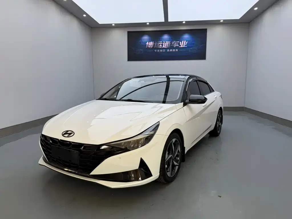 2022 Hyundai Elantra 1.5L CVT LUX Premium