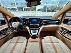 2022 Mercedes-Benz V-Class V 260 L Long Wheelbase Luxury, чёрный — фото 8